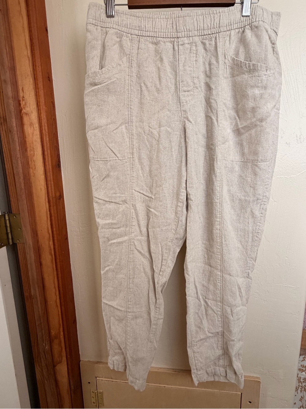 Woman’s Linen Pants